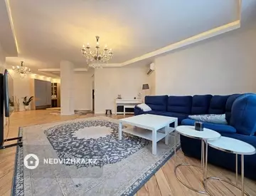 4-комнатная квартира, этаж 3 из 15, 145 м²