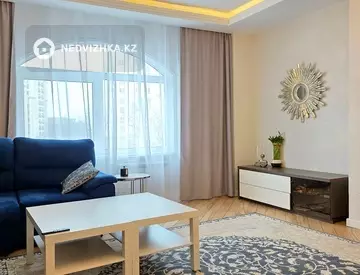 4-комнатная квартира, этаж 3 из 15, 145 м²