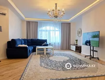4-комнатная квартира, этаж 3 из 15, 145 м²