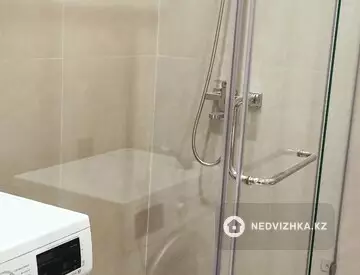 2-комнатная квартира, этаж 7 из 8, 45 м², Посуточно