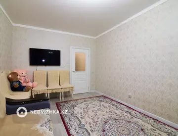 2-комнатная квартира, этаж 8 из 9, 67 м²