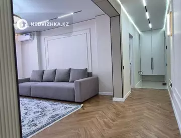 2-комнатная квартира, этаж 6 из 9, 64 м², На длительный срок