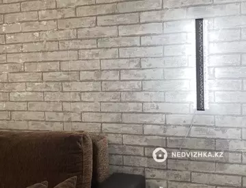 1-комнатная квартира, этаж 10 из 13, 33 м²