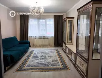 3-комнатная квартира, этаж 3 из 16, 130 м², На длительный срок