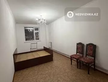 2-комнатная квартира, этаж 1 из 5, 80 м²