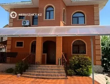 4-комнатный дом, 10 соток, 230 м²