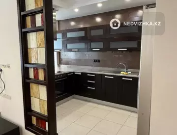 3-комнатная квартира, этаж 10 из 16, 100 м²