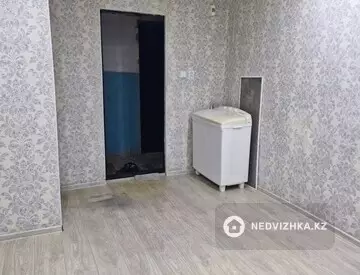 1-комнатная квартира, этаж 4 из 5, 14 м²