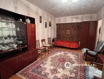 1-комнатная квартира, этаж 1 из 5, 30 м²