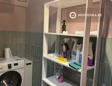 2-комнатная квартира, этаж 9 из 9, 60 м², На длительный срок