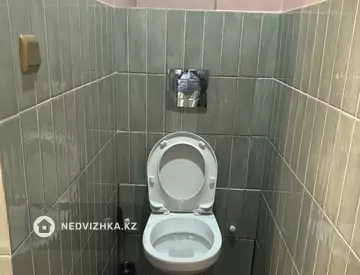 2-комнатная квартира, этаж 9 из 9, 60 м², На длительный срок