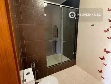 5-комнатная квартира, этаж 21 из 21, 600 м²