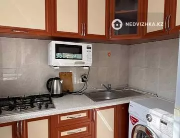 1-комнатная квартира, этаж 3 из 3, 30 м²