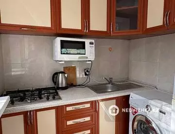 1-комнатная квартира, этаж 3 из 3, 30 м²
