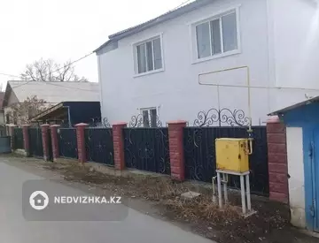 5-комнатный дом, 7 соток, 200 м²