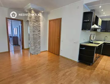 3-комнатная квартира, этаж 9 из 10, 82 м²