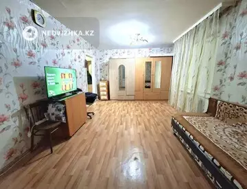 1-комнатная квартира, этаж 3 из 5, 33 м²