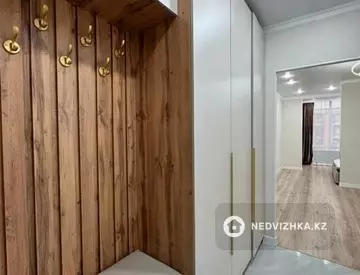 1-комнатная квартира, этаж 9 из 10, 33 м²
