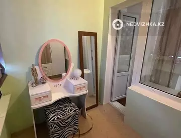 3-комнатная квартира, этаж 3 из 5, 80 м²