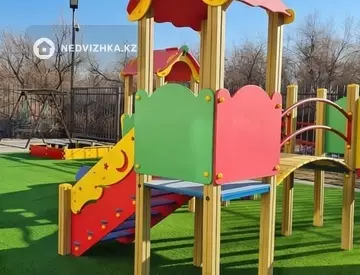 2-комнатная квартира, этаж 4 из 5, 87 м²