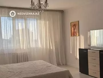 3-комнатная квартира, этаж 3 из 6, 94 м²