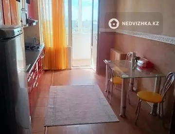 2-комнатная квартира, этаж 8 из 9, 85 м²