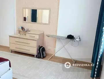 2-комнатная квартира, этаж 8 из 9, 85 м²