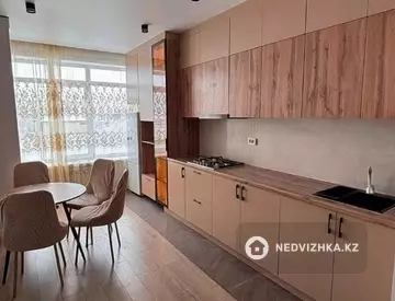 3-комнатная квартира, этаж 2 из 10, 85 м²