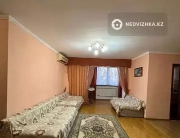4-комнатная квартира, этаж 1 из 5, 96 м²