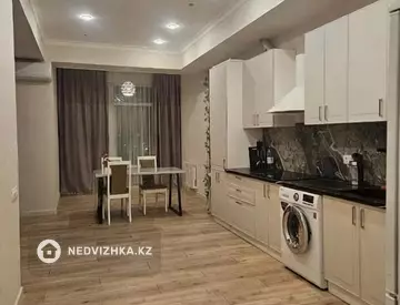 2-комнатная квартира, этаж 4 из 10, 70 м²