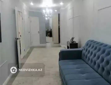 3-комнатная квартира, этаж 2 из 9, 130 м²
