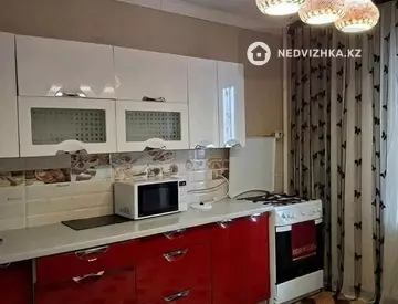 1-комнатная квартира, этаж 5 из 9, 55 м², Посуточно