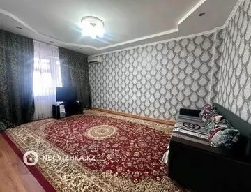2-комнатная квартира, этаж 2 из 9, 75 м², Посуточно
