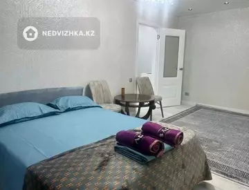 1-комнатная квартира, этаж 2 из 5, 40 м², Посуточно
