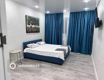 1-комнатная квартира, этаж 2 из 9, 58 м², Посуточно
