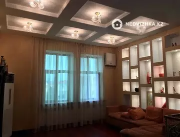 10-комнатный дом, 570 м²