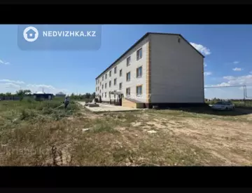 2-комнатная квартира, этаж 2 из 3, 76 м²