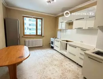 2-комнатная квартира, этаж 4 из 18, 66 м²