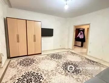 2-комнатная квартира, этаж 4 из 18, 66 м²