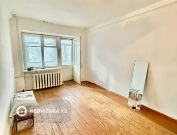 1-комнатная квартира, этаж 2 из 5, 30 м²