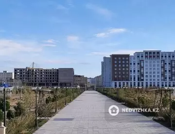 2-комнатная квартира, этаж 2 из 10, 53 м²