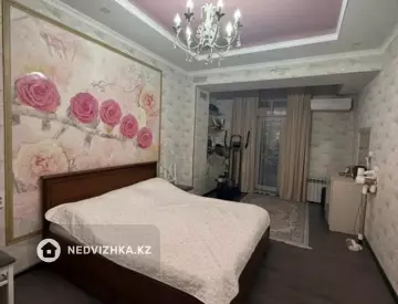 3-комнатная квартира, этаж 2 из 10, 100 м²