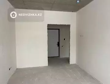 1-комнатная квартира, этаж 4 из 9, 39 м²