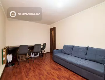 2-комнатная квартира, этаж 3 из 4, 42 м²