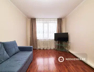 2-комнатная квартира, этаж 3 из 4, 42 м²