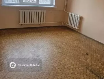 2-комнатная квартира, этаж 3 из 5, 54 м²