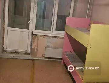 3-комнатная квартира, этаж 4 из 5, 62 м²