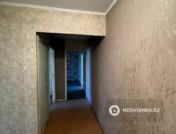 3-комнатная квартира, этаж 3 из 5, 62 м²