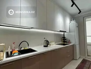 1-комнатная квартира, этаж 2 из 12, 44 м²