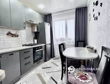 2-комнатная квартира, этаж 9 из 9, 51 м²